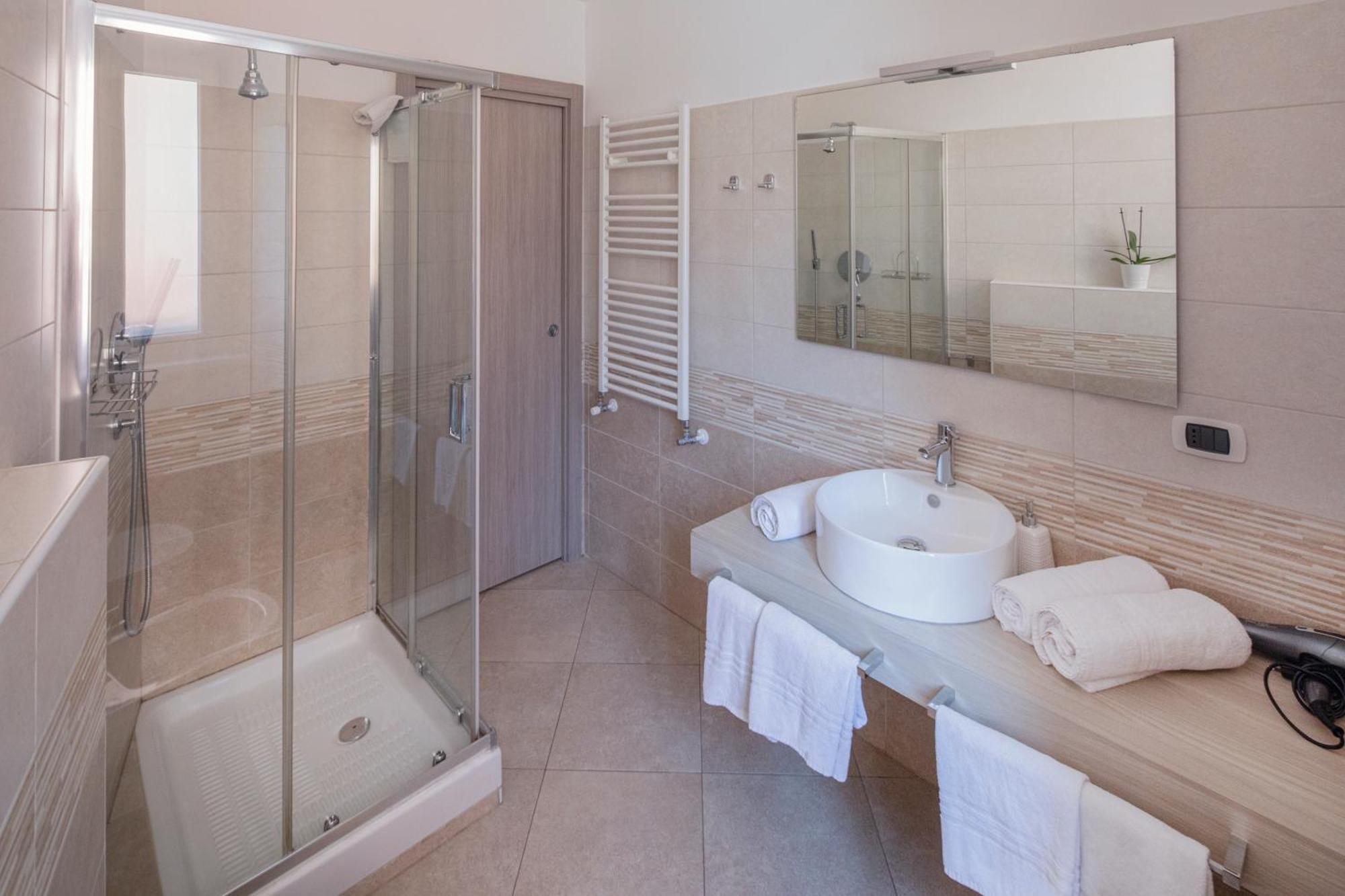 Le Bicocche Di Joyce - Luxury And Parking Nearby Apartamento Trieste Exterior foto