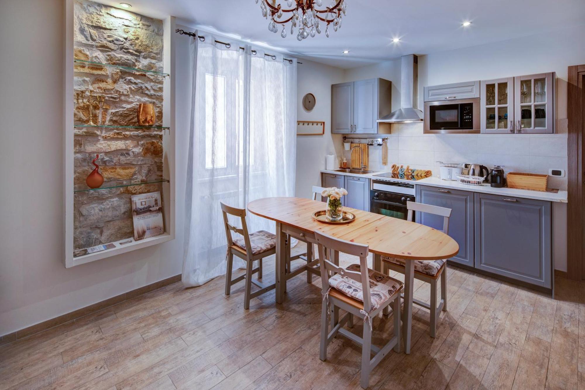 Le Bicocche Di Joyce - Luxury And Parking Nearby Apartamento Trieste Exterior foto
